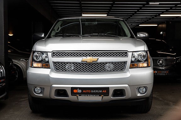Chevrolet Tahoe 3 of 5