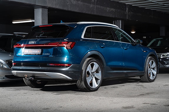 Audi e-tron 5 of 5
