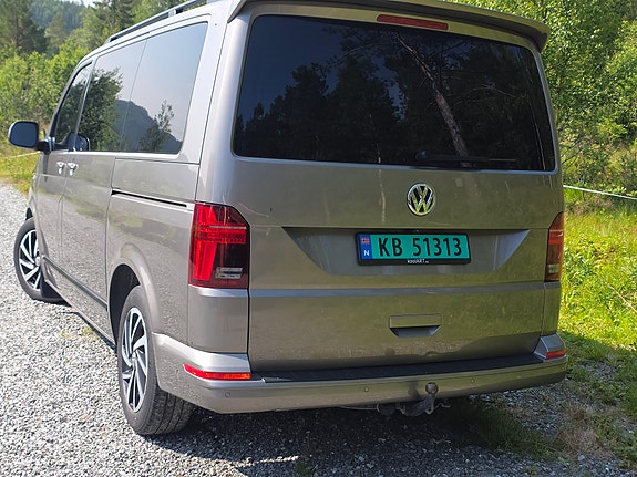 Volkswagen Caravelle 3 of 12
