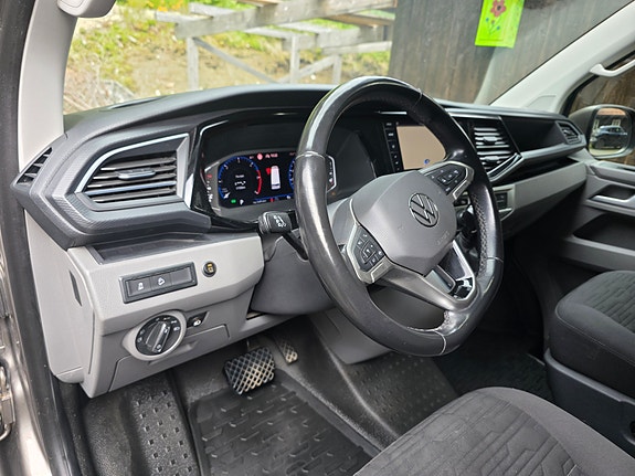 Volkswagen Caravelle 5 of 12