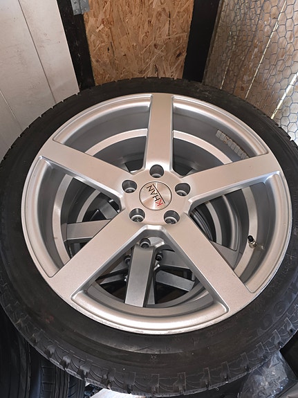 Volkswagen Caravelle 9 of 12