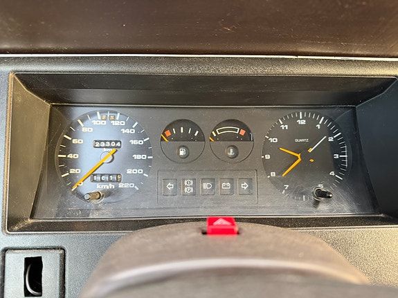 Ford Granada 9 of 14