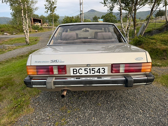 Ford Granada 5 of 14