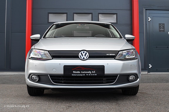 Volkswagen Jetta 3 of 5