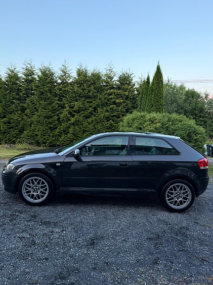 Audi A3 4 of 26