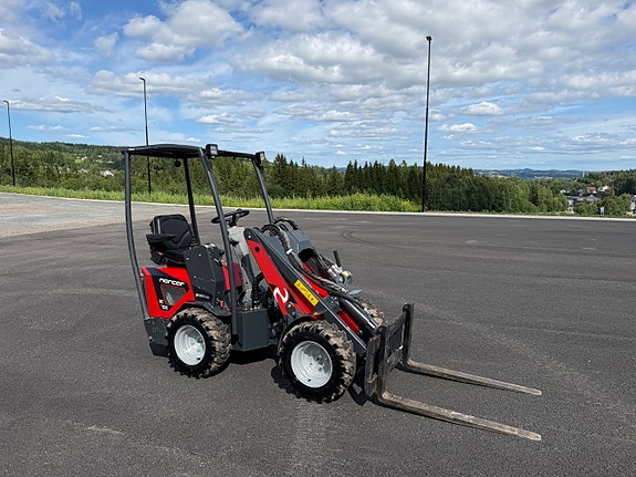 Norcar XC755 15 of 23