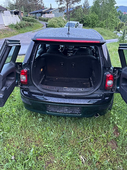 MINI Clubman Cooper D 16 of 18