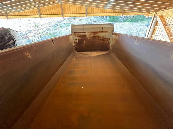 Kel-Berg T 860 dump trailer 3-axle 13 of 29