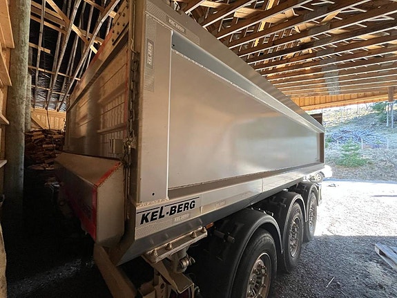 Kel-Berg T 860 dump trailer 3-axle 3 of 5
