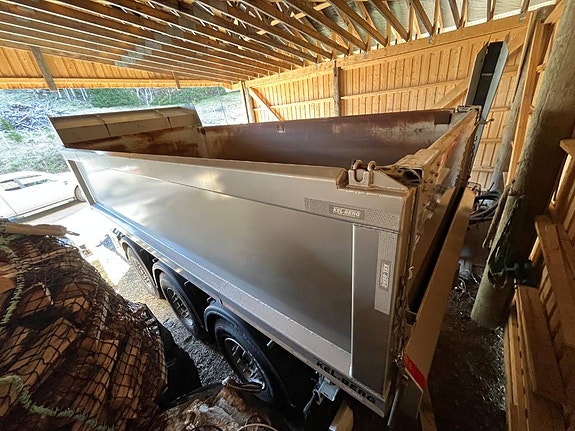 Kel-Berg T 860 dump trailer 3-axle 6 of 29
