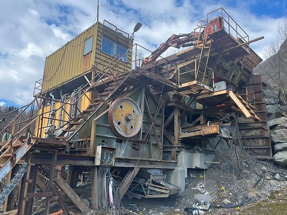 Svedala Pendel 100/80 Crushing plant