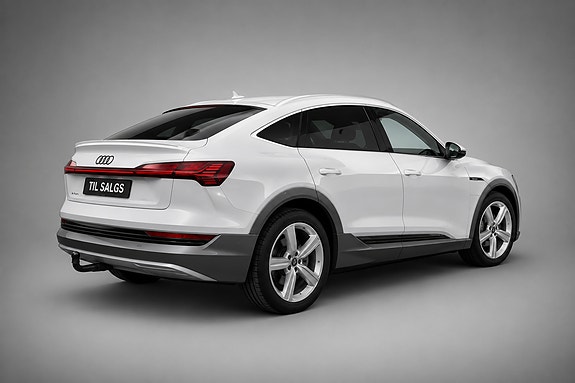 Audi e-tron Sportback 3 of 5