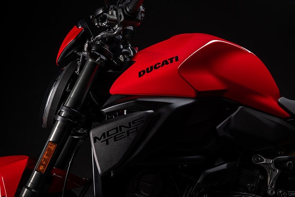 Ducati Monster 6 of 10