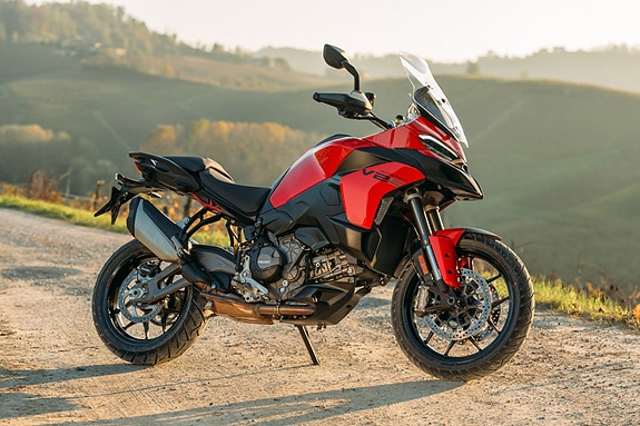 Ducati Multistrada V2S 2 of 15