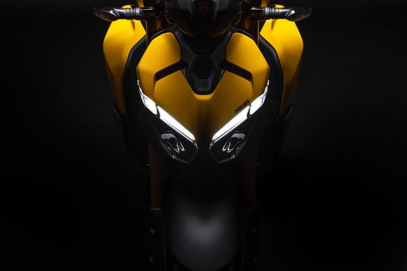 Ducati Streetfighter V2/V2S 16 of 16