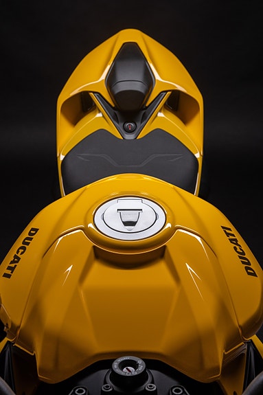 Ducati Streetfighter V2/V2S 14 of 16