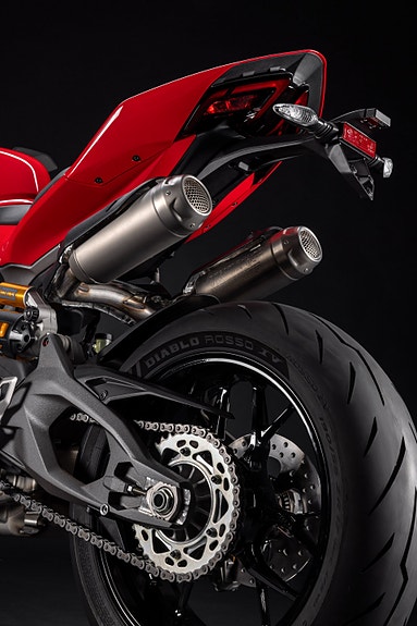 Ducati Streetfighter V2/V2S 10 of 16