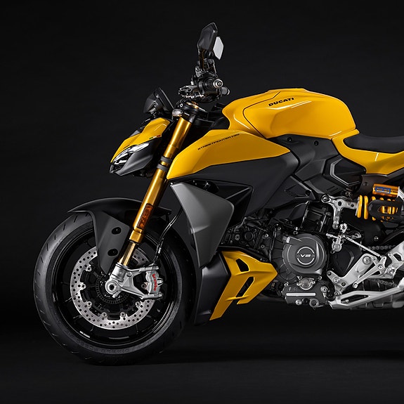 Ducati Streetfighter V2/V2S 12 of 16