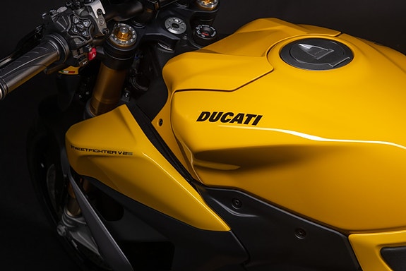 Ducati Streetfighter V2/V2S 15 of 16