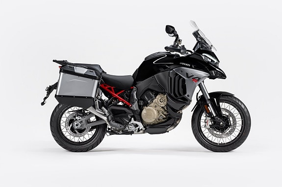 Ducati Multistrada V4S 7 of 9