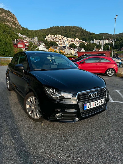 Audi A1 3 of 19