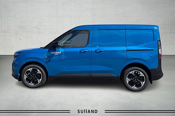 Ford E-Transit Courier 4 of 5
