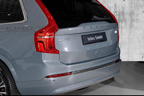 Volvo XC90 6 of 30