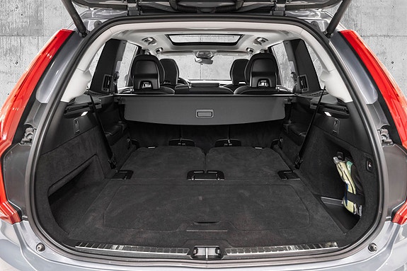 Volvo XC90 28 of 30