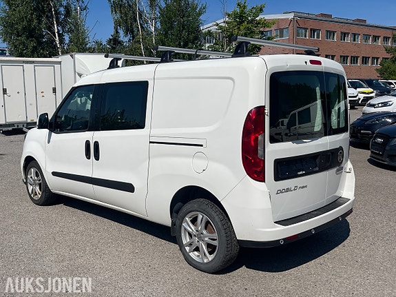 Fiat Doblo 2 of 5