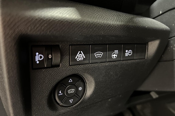 Citroen E-C4 25 of 30