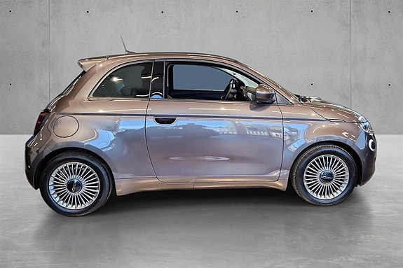Fiat 500 4 of 5