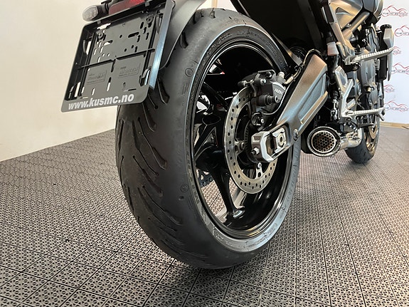 Triumph Trident 660 *** MIVV EFFEKTANLEGG * SERVICE/GARANTI *** 14 of 30