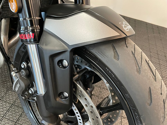 Triumph Trident 660 *** MIVV EFFEKTANLEGG * SERVICE/GARANTI *** 30 of 30