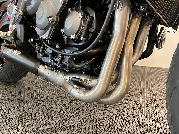 Triumph Trident 660 *** MIVV EFFEKTANLEGG * SERVICE/GARANTI *** 27 of 30