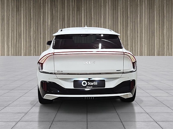 Kia EV6 4 of 5
