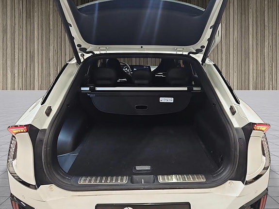 Kia EV6 14 of 15