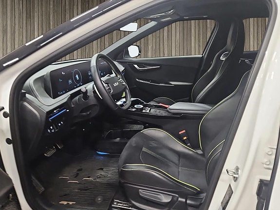 Kia EV6 9 of 15