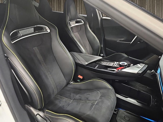 Kia EV6 10 of 15