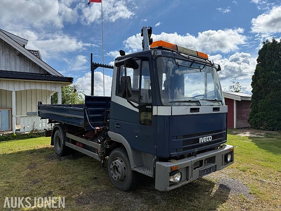 Iveco Eurocargo kranbil med 3 veis tipp 4 of 5