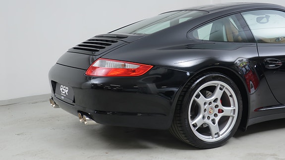 Porsche 911 20 of 27