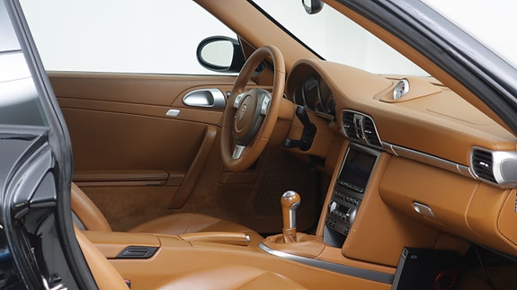 Porsche 911 27 of 27