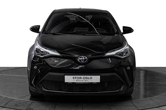 Toyota C-HR 3 of 5