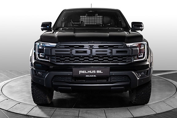 Ford Ranger Raptor 2 of 5