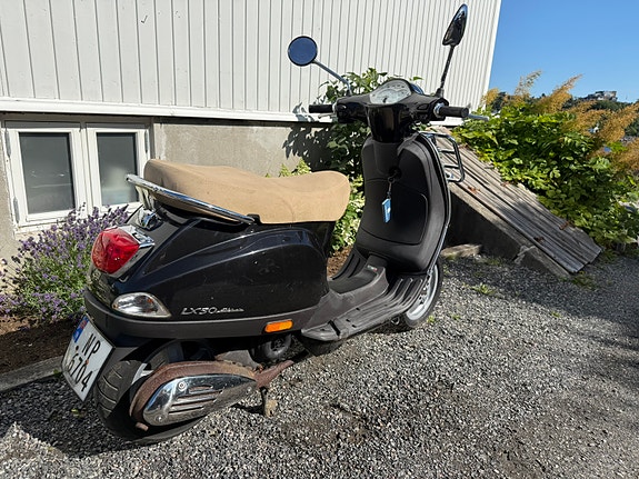 Vespa 50S 4T 4 of 5