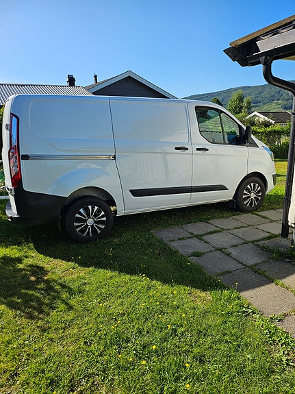 Ford Transit Custom 330L 5 of 5