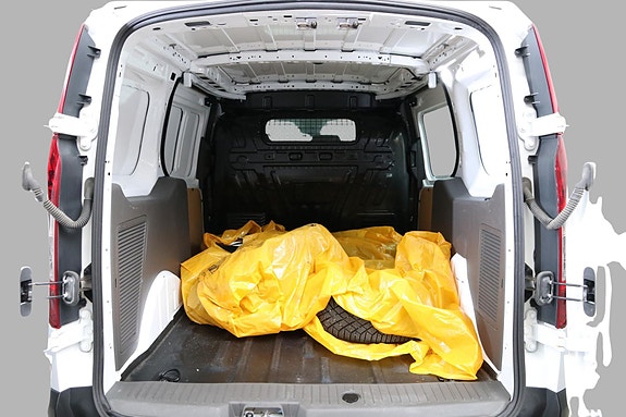Ford Transit Connect 10 of 25