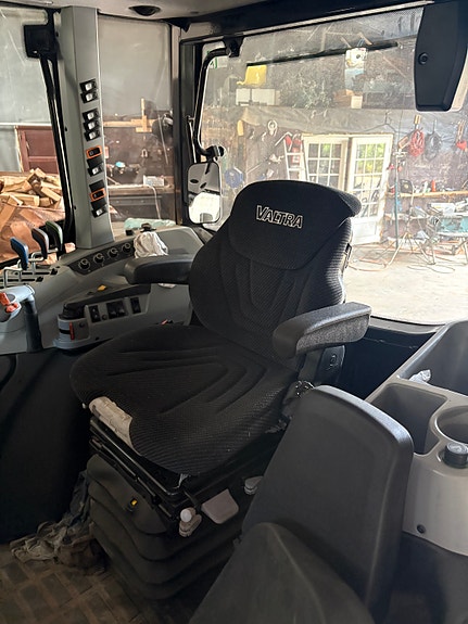 Valtra A115 14 of 24