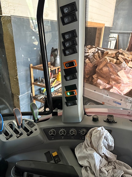 Valtra A115 12 of 24