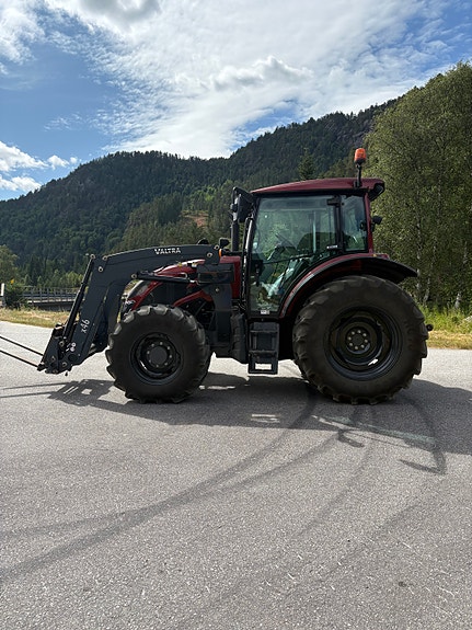 Valtra A115 8 of 24