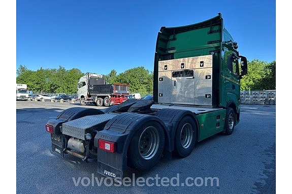 Iveco S-WAY 3 of 5